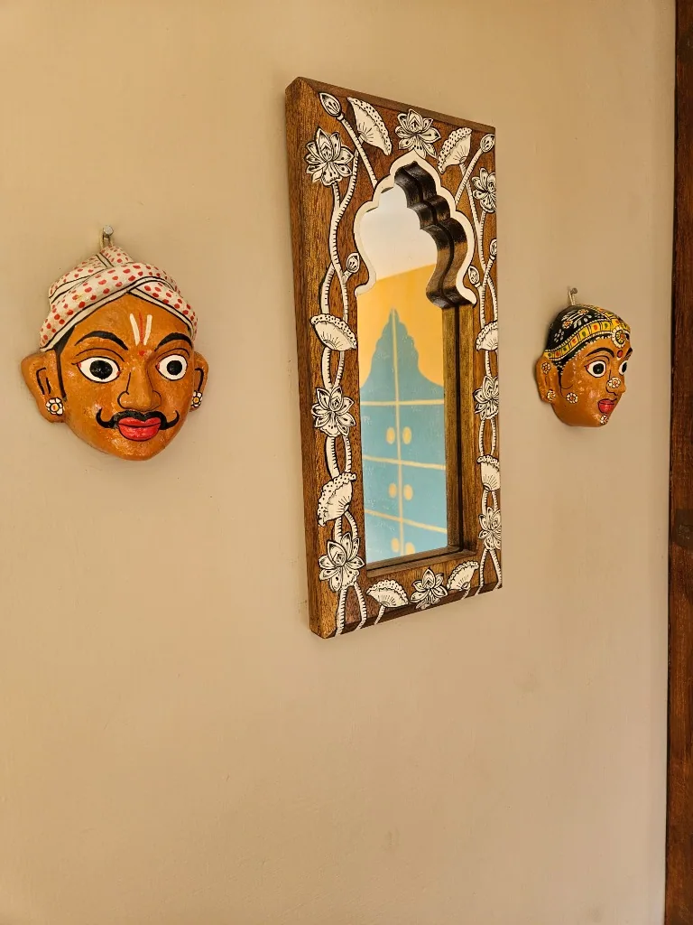 Traditional decorative masks in the MuRa@23 store